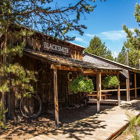 Bend-Sunriver Camping Resort 24 Ft. Yurt 16 Extérieur photo
