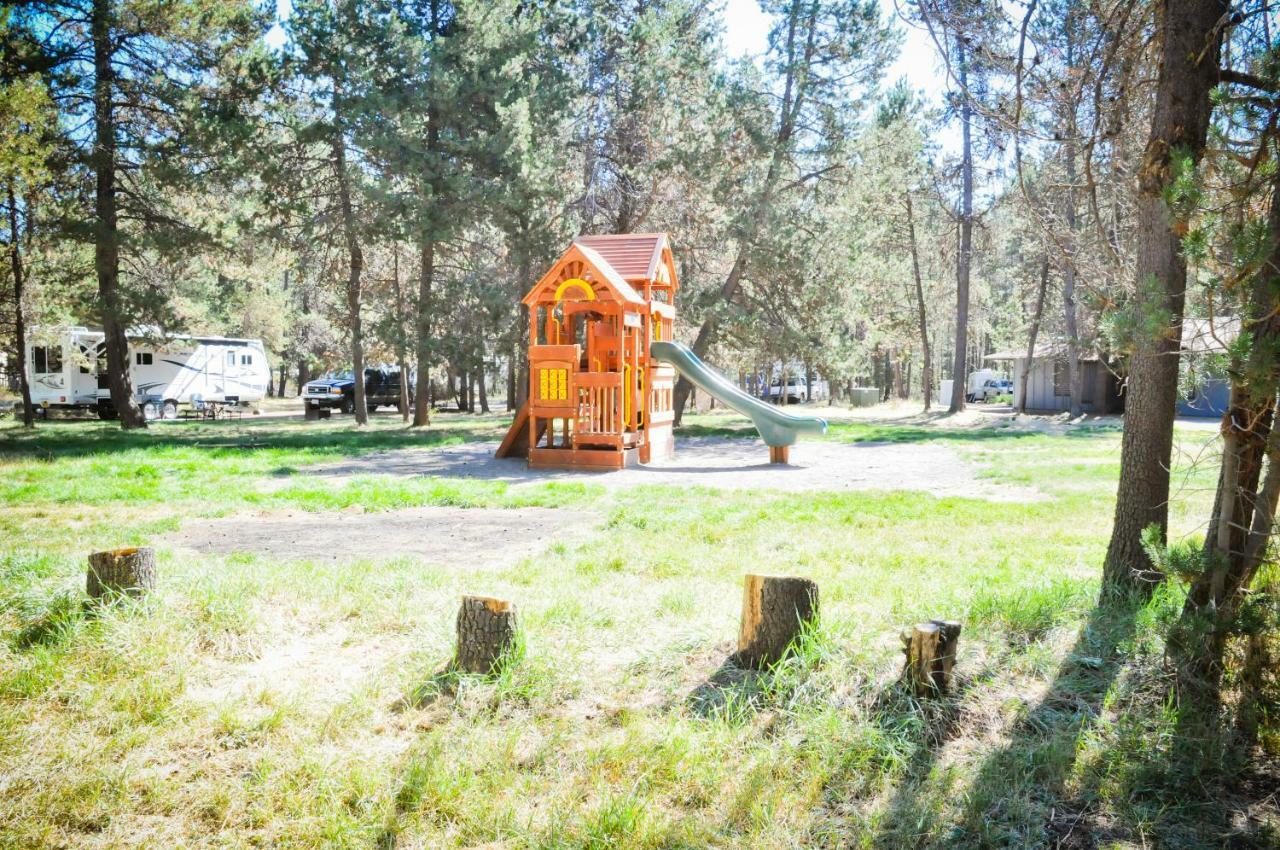 Bend-Sunriver Camping Resort 24 Ft. Yurt 16 Extérieur photo